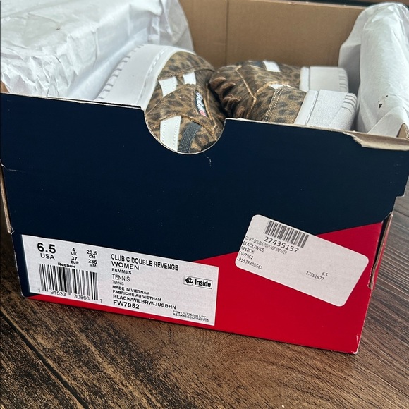 Reebok women’s Brown Leopard Sneakers - Picture 2 of 7